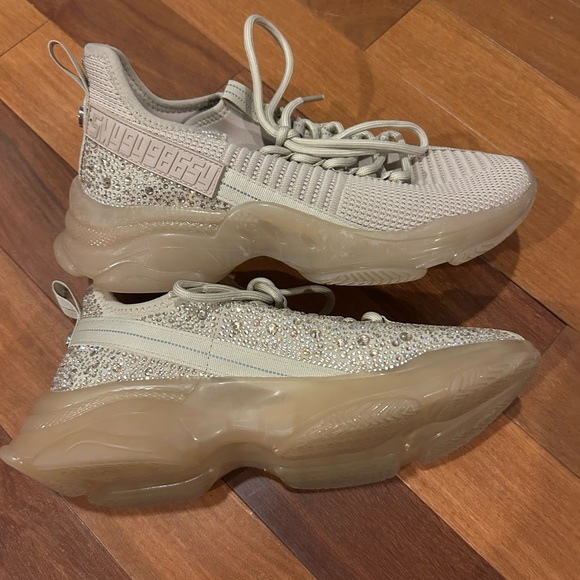 Steve Madden Women's Maxima Sneaker
Color: Blush Multi Rhinestone - Picture 1 of 8